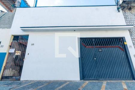 Casa para alugar com 80m², 2 quartos e 1 vagaFachada