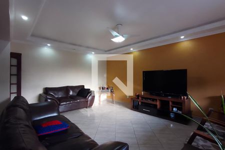 Casa de condomínio à venda com 340m², 4 quartos e 5 vagasSala de Estar