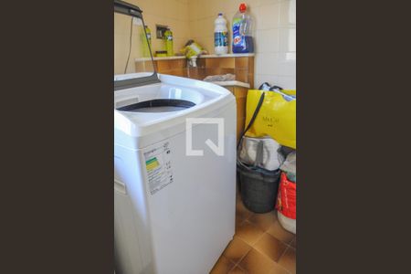 Casa à venda com 100m², 2 quartos e sem vagaÁrea de Serviço