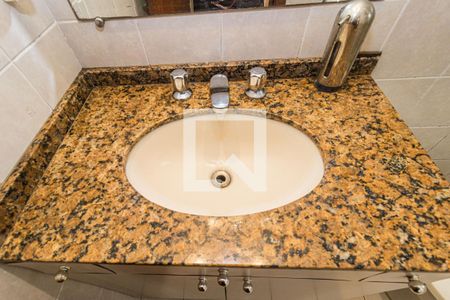 Apartamento à venda com 113m², 3 quartos e 2 vagasBanheiro da Suíte