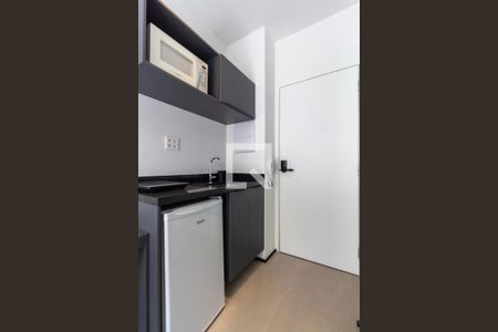 Cozinha de kitnet/studio à venda com 1 quarto, 11m² em Cidade Jardim, São Paulo