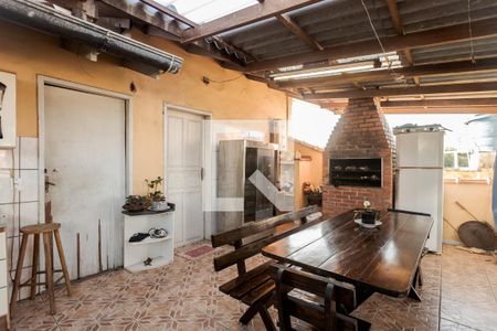 Casa à venda com 304m², 5 quartos e 5 vagas Casa à venda com 304m², 5 quartos e 5 vagasÁrea de Serviço