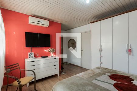 Suíte de casa à venda com 5 quartos, 304m² em Cristo Redentor, Porto Alegre