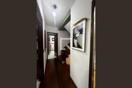 Casa à venda com 270m², 3 quartos e 2 vagasHall