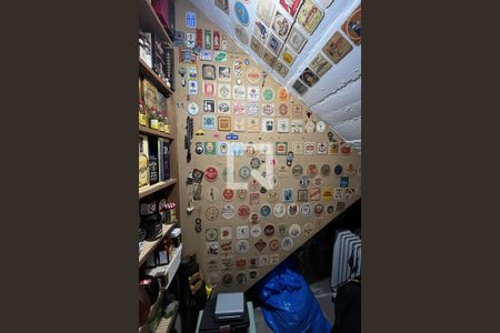 Casa à venda com 270m², 3 quartos e 2 vagasAdega