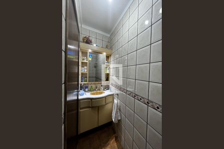 Casa à venda com 270m², 3 quartos e 2 vagasBanheiro