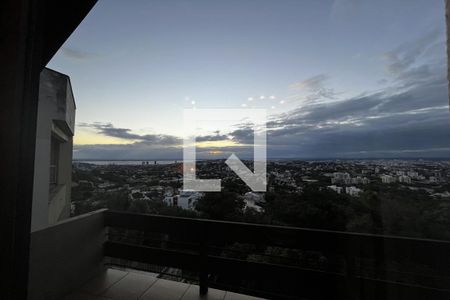 Vista da Sala de casa à venda com 3 quartos, 270m² em Teresópolis, Porto Alegre