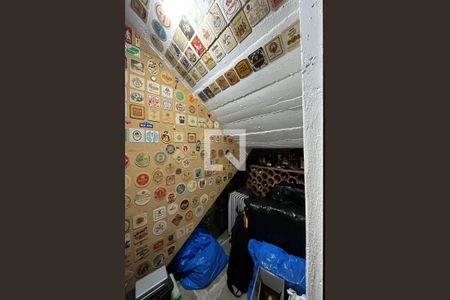 Casa à venda com 270m², 3 quartos e 2 vagasAdega