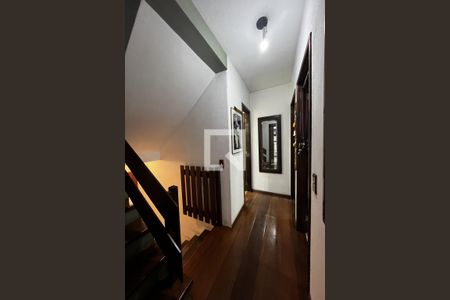 Casa à venda com 270m², 3 quartos e 2 vagasHall