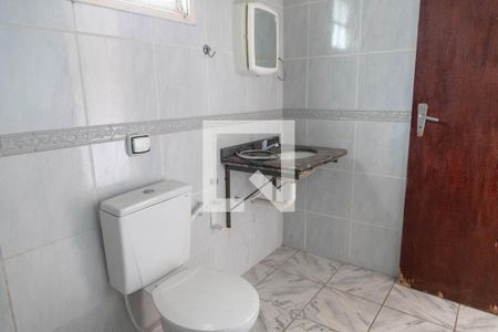 Casa para alugar com 326m², 5 quartos e 3 vagas Casa para alugar com 326m², 5 quartos e 3 vagasBanheiro Suíte 2