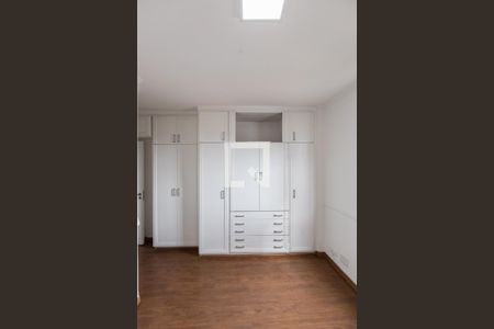 Apartamento para alugar com 123m², 2 quartos e 2 vagas Apartamento para alugar com 123m², 2 quartos e 2 vagasQuarto 2