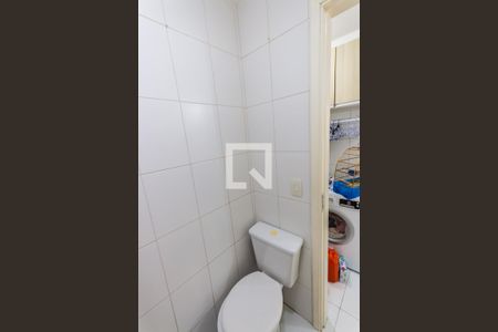Apartamento à venda com 110m², 3 quartos e 3 vagas Apartamento à venda com 110m², 3 quartos e 3 vagasBanheiro de Serviço