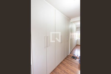 Apartamento à venda com 110m², 3 quartos e 3 vagas Apartamento à venda com 110m², 3 quartos e 3 vagasArmário
