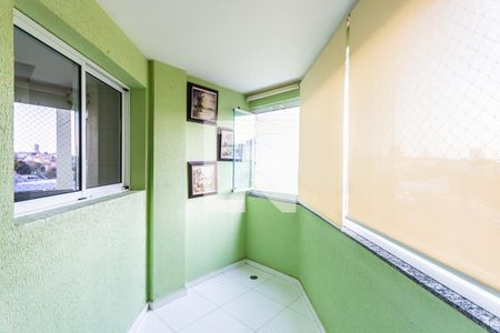 Apartamento à venda com 110m², 3 quartos e 3 vagas Apartamento à venda com 110m², 3 quartos e 3 vagasVaranda da Cozinha