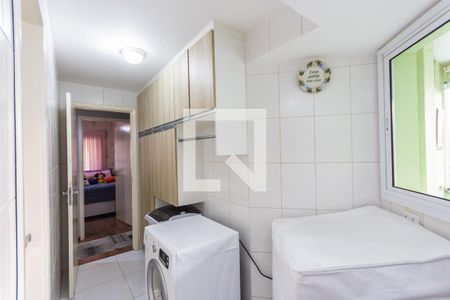 Apartamento à venda com 110m², 3 quartos e 3 vagas Apartamento à venda com 110m², 3 quartos e 3 vagasÁrea de Serviço