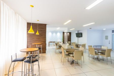Apartamento à venda com 110m², 3 quartos e 3 vagas Apartamento à venda com 110m², 3 quartos e 3 vagasÁrea comum - Salão de festas