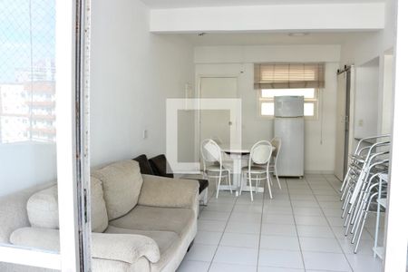 Sala de apartamento para alugar com 3 quartos, 80m² em Barra Funda, Guarujá