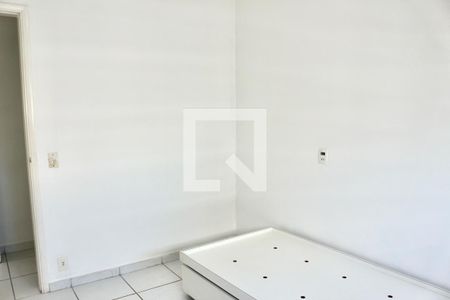 Quarto 1 de apartamento para alugar com 3 quartos, 80m² em Barra Funda, Guarujá