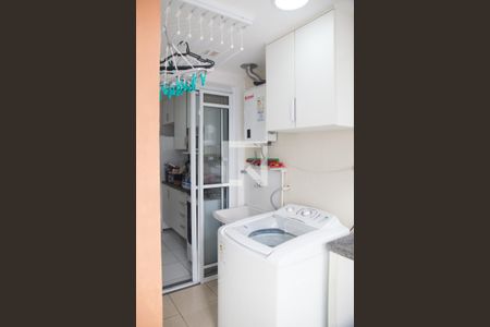 Apartamento à venda com 55m², 2 quartos e 1 vaga Apartamento à venda com 55m², 2 quartos e 1 vagaÁrea de Serviço