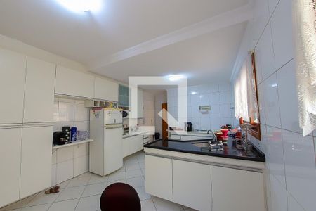 Casa à venda com 251m², 3 quartos e 3 vagasCozinha