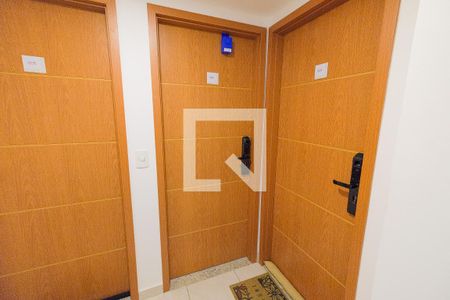 Apartamento à venda com 253m², 3 quartos e 2 vagas Apartamento à venda com 253m², 3 quartos e 2 vagasEntrada