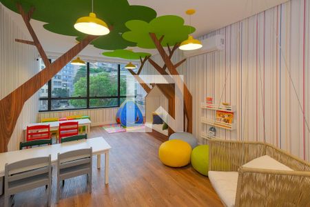 Apartamento à venda com 253m², 3 quartos e 2 vagas Apartamento à venda com 253m², 3 quartos e 2 vagasBrinquedoteca