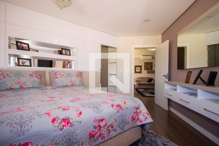 Casa de condomínio à venda com 250m², 3 quartos e 2 vagasSuíte 2