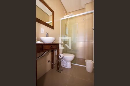 Casa de condomínio à venda com 250m², 3 quartos e 2 vagasBanheiro Social