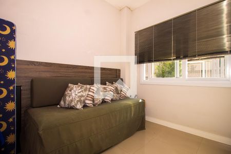 Casa de condomínio à venda com 250m², 3 quartos e 2 vagasQuarto de Serviço