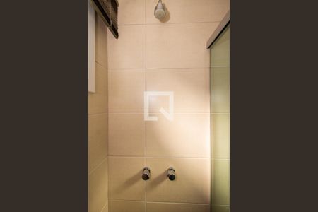 Casa de condomínio à venda com 250m², 3 quartos e 2 vagasBanheiro de Serviço