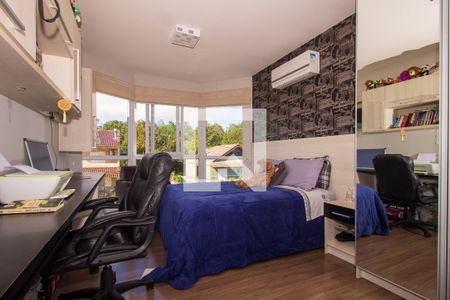 Casa de condomínio à venda com 250m², 3 quartos e 2 vagasSuíte 3