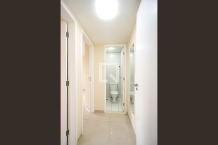 Corredor dos quartos de apartamento para alugar com 2 quartos, 67m² em Parque São Jorge, São Paulo