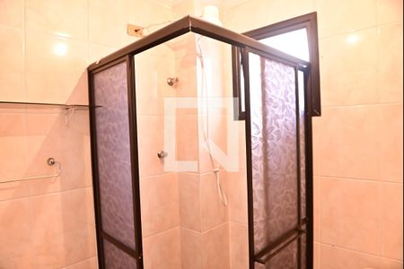 Banheiro  de apartamento para alugar com 1 quarto, 40m² em Ocian, Praia Grande