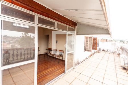 Apartamento para alugar com 140m², 2 quartos e sem vaga Apartamento para alugar com 140m², 2 quartos e sem vagaTerraço