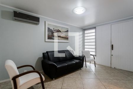 Casa à venda com 3 quartos, 248m² em Vila Ipiranga, Porto Alegre