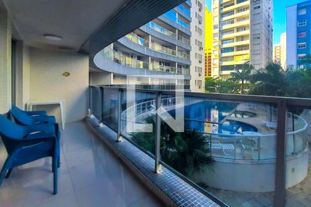 Apartamento para alugar com 200m², 4 quartos e 2 vagas Apartamento para alugar com 200m², 4 quartos e 2 vagasSala - Vista - Varanda