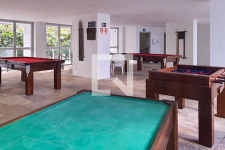 Apartamento para alugar com 200m², 4 quartos e 2 vagas Apartamento para alugar com 200m², 4 quartos e 2 vagasÀrea Comum - Salão de Jogos