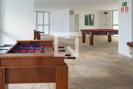 Apartamento para alugar com 200m², 4 quartos e 2 vagas Apartamento para alugar com 200m², 4 quartos e 2 vagasÀrea Comum - Salão de Jogos
