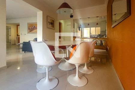 Apartamento para alugar com 200m², 4 quartos e 2 vagas Apartamento para alugar com 200m², 4 quartos e 2 vagasCozinha