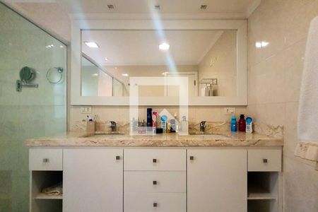 Apartamento para alugar com 200m², 4 quartos e 2 vagas Apartamento para alugar com 200m², 4 quartos e 2 vagasQuarto 1 - Suíte