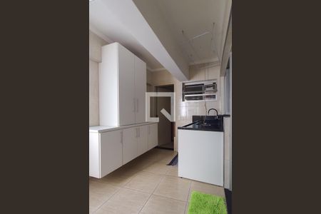 Apartamento para alugar com 200m², 4 quartos e 2 vagas Apartamento para alugar com 200m², 4 quartos e 2 vagasÁrea de Serviço