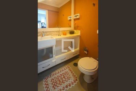 Apartamento para alugar com 200m², 4 quartos e 2 vagas Apartamento para alugar com 200m², 4 quartos e 2 vagasBanheiro 1