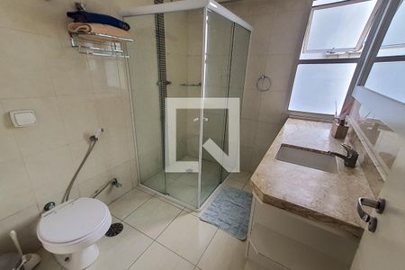 Apartamento para alugar com 200m², 4 quartos e 2 vagas Apartamento para alugar com 200m², 4 quartos e 2 vagasBanheiro 2