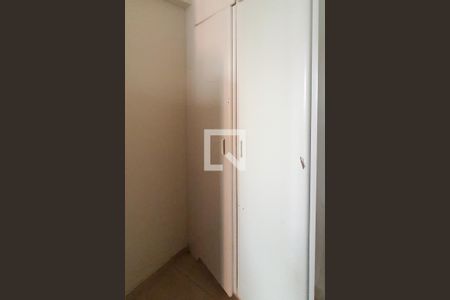 Apartamento para alugar com 200m², 4 quartos e 2 vagas Apartamento para alugar com 200m², 4 quartos e 2 vagasÁrea de Serviço