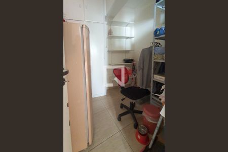 Apartamento para alugar com 200m², 4 quartos e 2 vagas Apartamento para alugar com 200m², 4 quartos e 2 vagasÁrea de Serviço