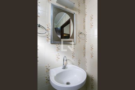 Casa à venda com 130m², 3 quartos e 2 vagasBanheiro 1