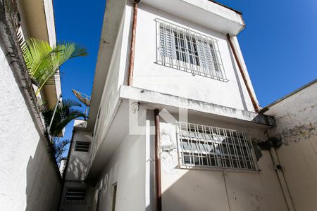 Casa à venda com 130m², 3 quartos e 2 vagasFachada