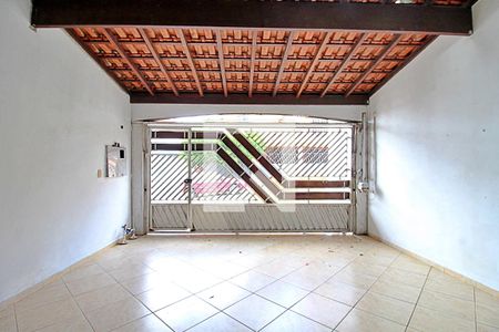 Casa para alugar com 180m², 4 quartos e 2 vagasGaragem