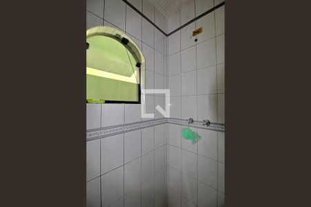 Casa para alugar com 180m², 4 quartos e 2 vagasBanheiro 1