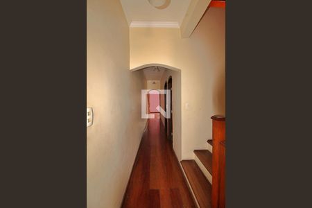 Casa para alugar com 180m², 4 quartos e 2 vagasCorredor